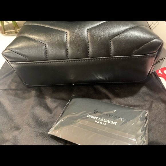 Authentic YSL mini Lou Lou - Picture 5 of 6
